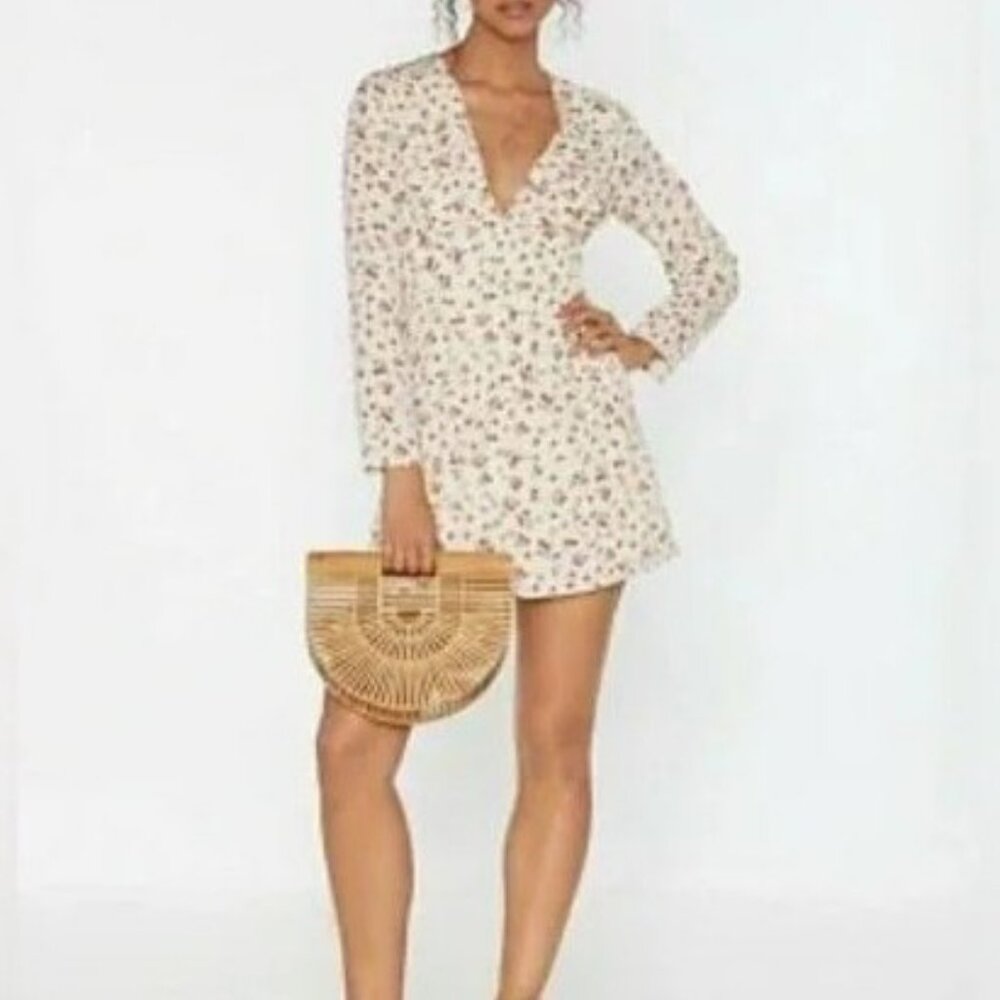 NASTY GIRL Sunny Daze Ditsy Floral Cream Mini Dress Sz 8 Festivals Garden GIrl